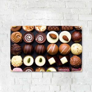 Деревянный Постер "Шоколадные Конфеты"