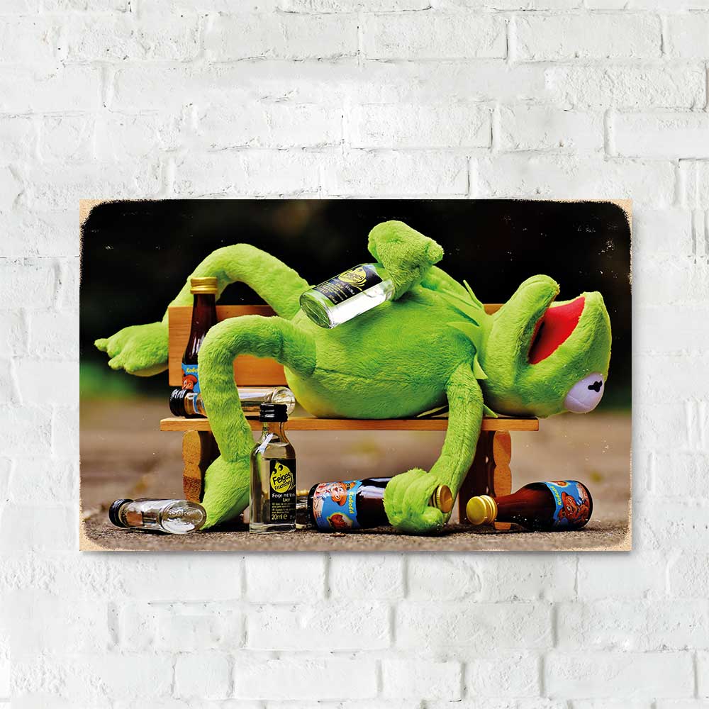 Деревянный Постер "Пьяная лягушка"